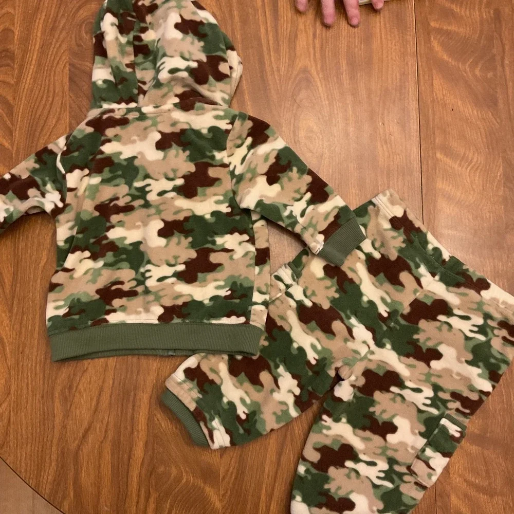 Garanimals Baby Boys Camo Fleece Hoodie and Cargo Jogger Set 3-6 Months